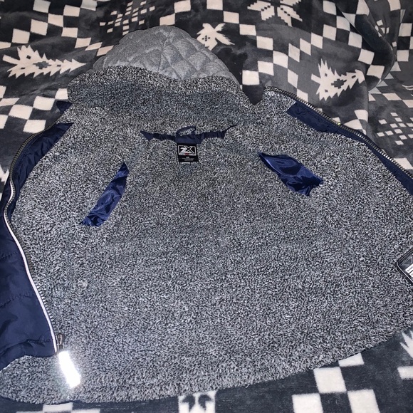 Jacket - Picture 6 of 8